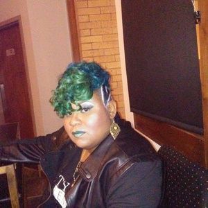 Meet your Posher, Marcella